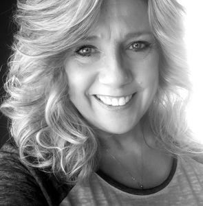 Meet your Posher, Laurie